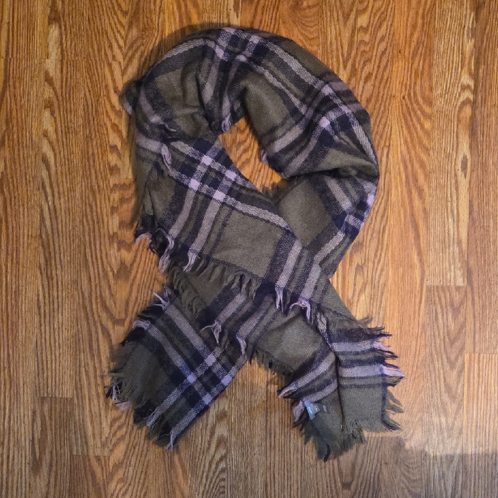 Aerie Olive Green And Purple Blanket Scarf
